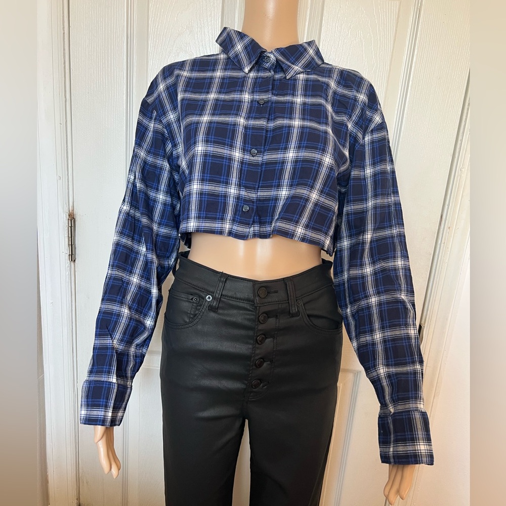 H&M Cropped Plaid Collared Shirt